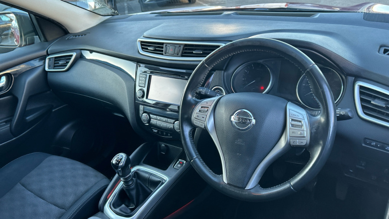 Nissan Qashqai 1.2 DiG-T N-Tec 5dr Petrol Hatchback